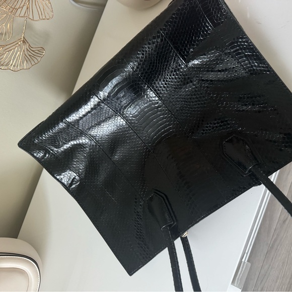 Michael Kors black snake skin shoulder bag - Picture 5 of 5
